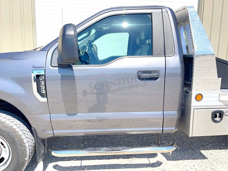 2021-ford-f350-image-43