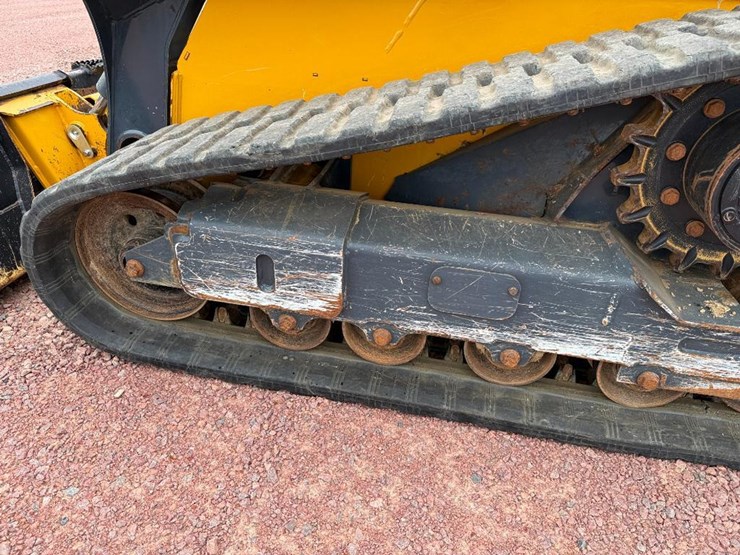 2020-deere-325g-image-11