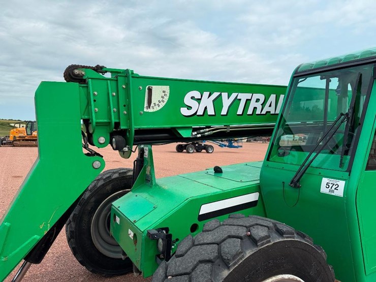 2015-sky-trak-6036-image-22