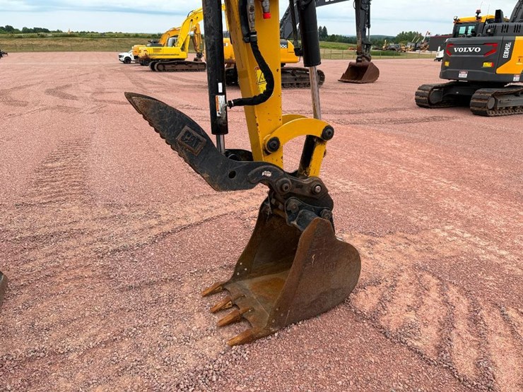 caterpillar-305e2-cr-image-27