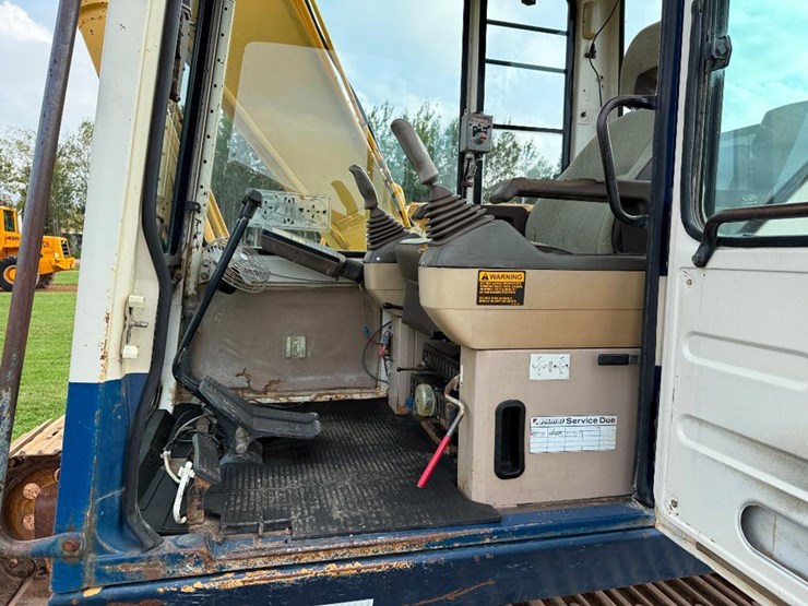 komatsu-pc150-lc-5-image-45