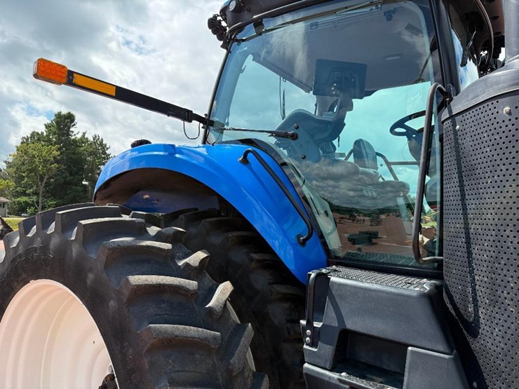 new-holland-t8.320-image-27