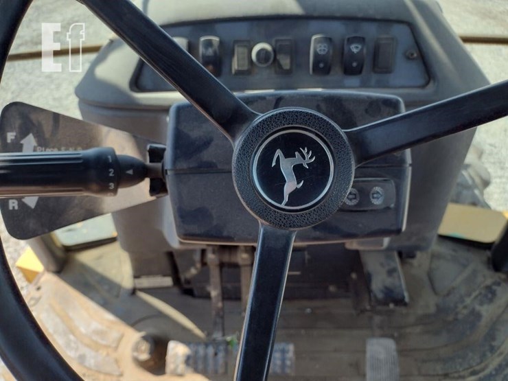 2010-deere-310sj-image-13