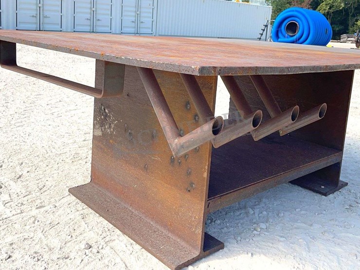 62.5"x7'-steel-work-table-w/-6"-vise-image-4
