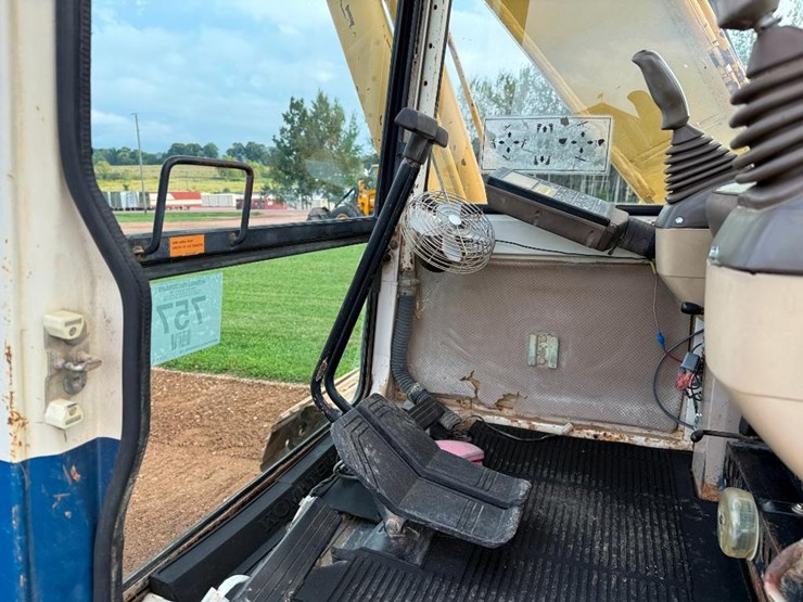 komatsu-pc150-lc-5-image-48