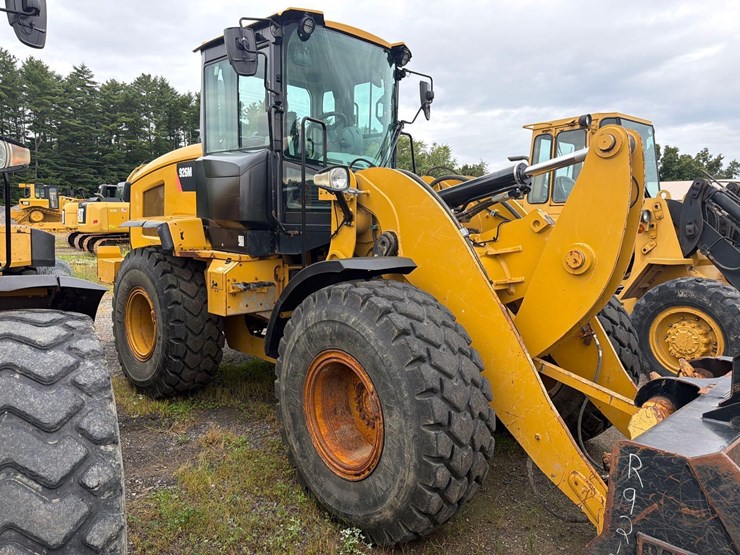 2019-caterpillar-926m-image-4