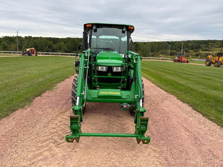 john-deere-5075e-image-2