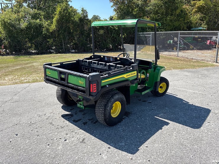 john-deere-gator-image-9