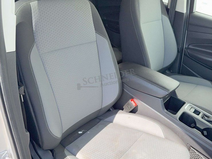 2017-ford-escape-se-image-34