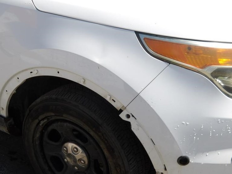 2015-ford-explorer-image-7
