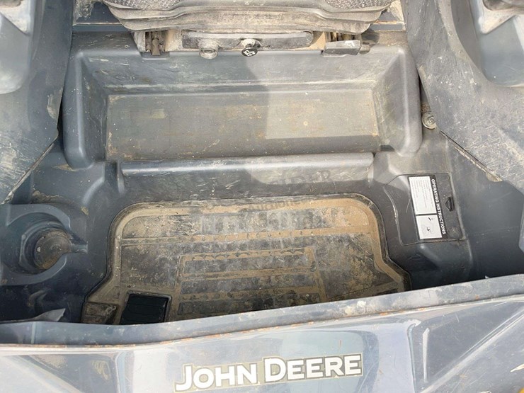 2020-deere-331g-image-37