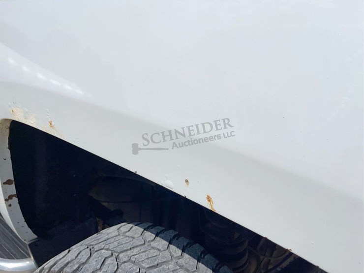 2015-chevrolet-2500hd-image-75