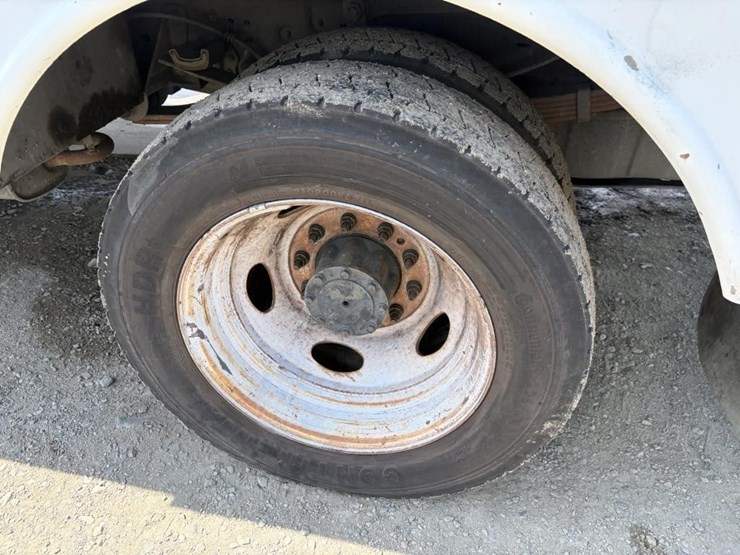 2008-ford-f550-image-6
