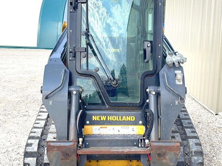2021-new-holland-c327-image-8