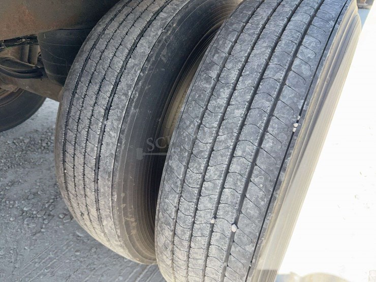 2014-utility-4000dx-image-29