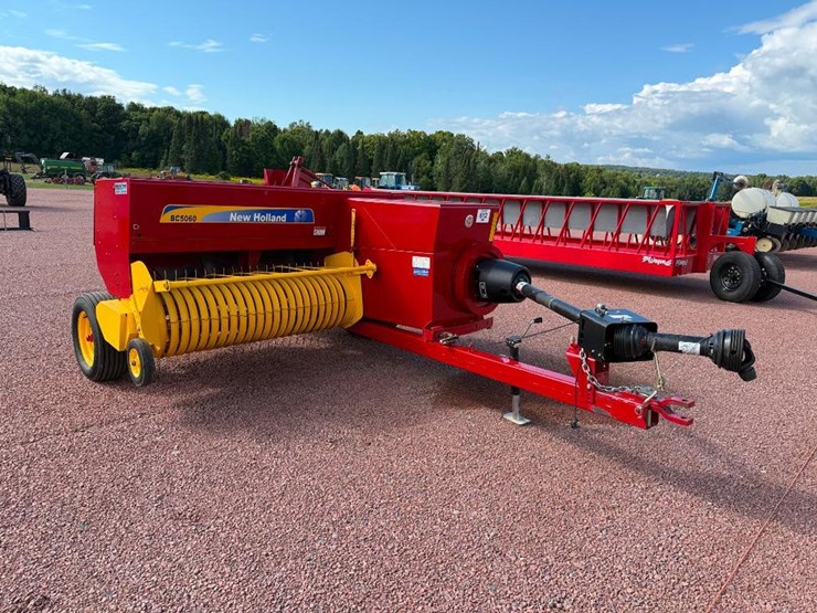 2013-new-holland-bc5060-image-1