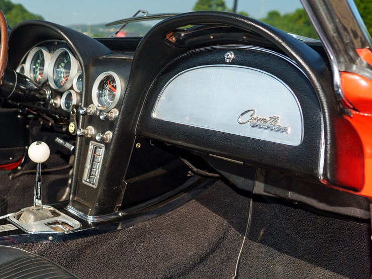 #1032-•-1964-chevrolet-corvette-convertible-image-58