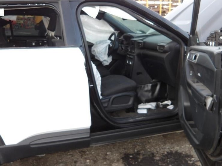 2024-ford-explorer-image-13