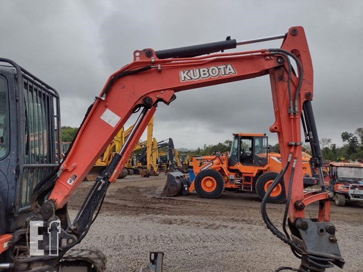 2016-kubota-kx040-4-image-25