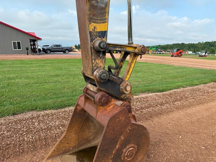 komatsu-pc150-lc-5-image-30