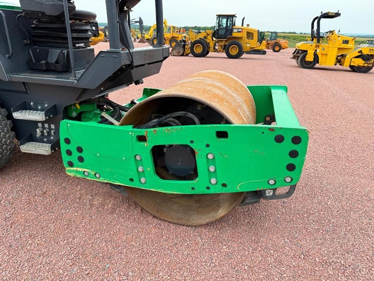 2019-bomag-bw145d-5-image-25