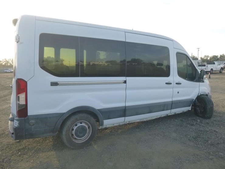2019-ford-transit-image-4