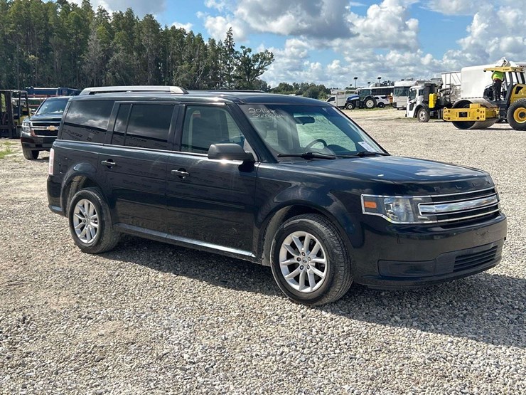 2016-ford-flex-image-2