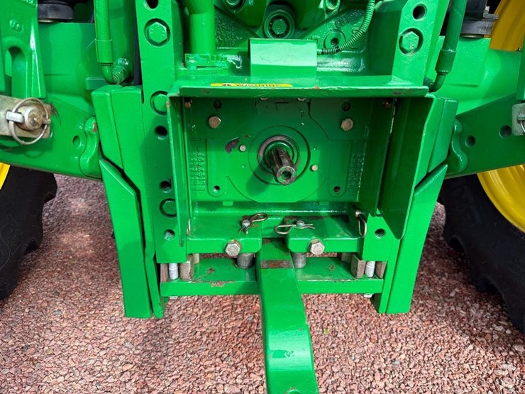 john-deere-6105m-image-38