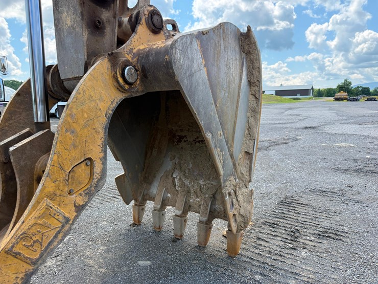 2016-caterpillar-313flgc-image-12