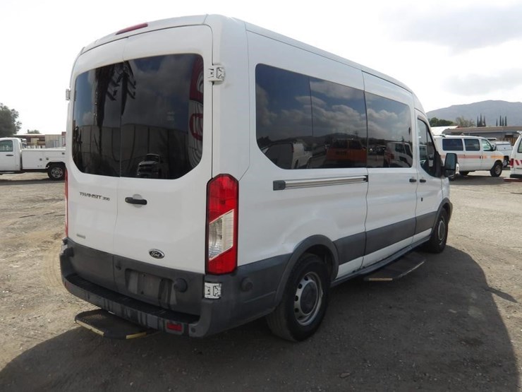 2017-ford-transit-image-3