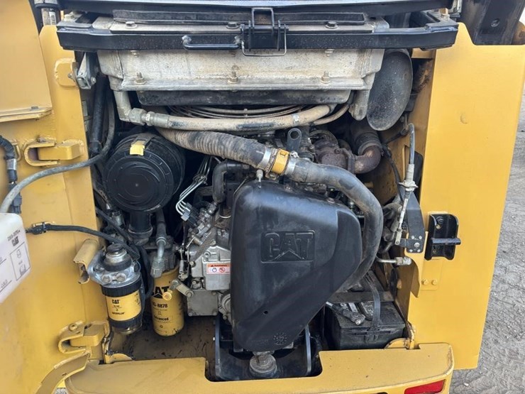 caterpillar-257b2-image-35