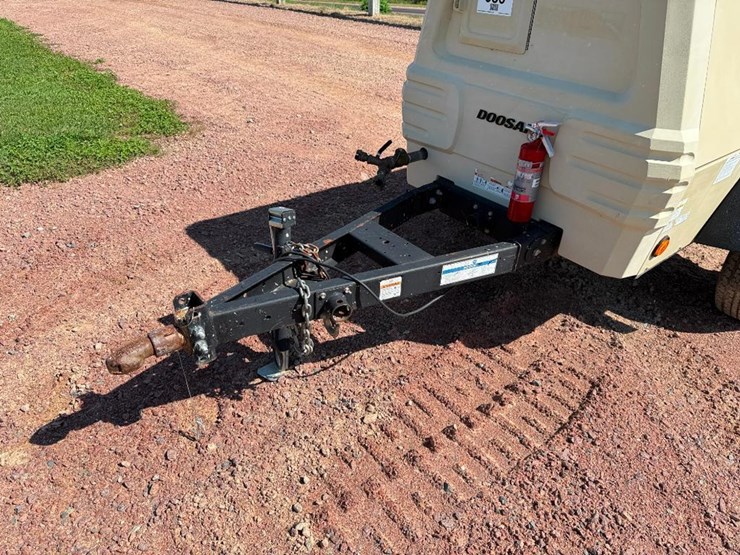 2019-doosan-p185-image-11