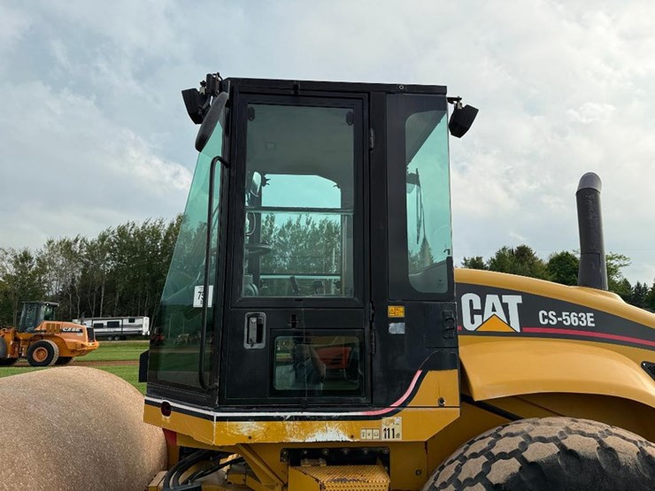 caterpillar-cs-563e-image-14