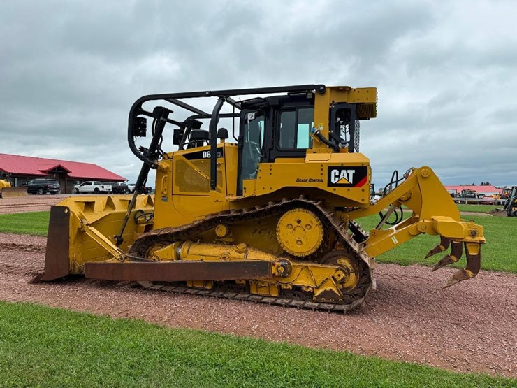 caterpillar-d6t-xl-image-6