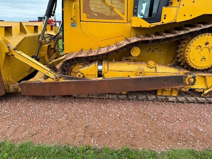 caterpillar-d6t-xl-image-42