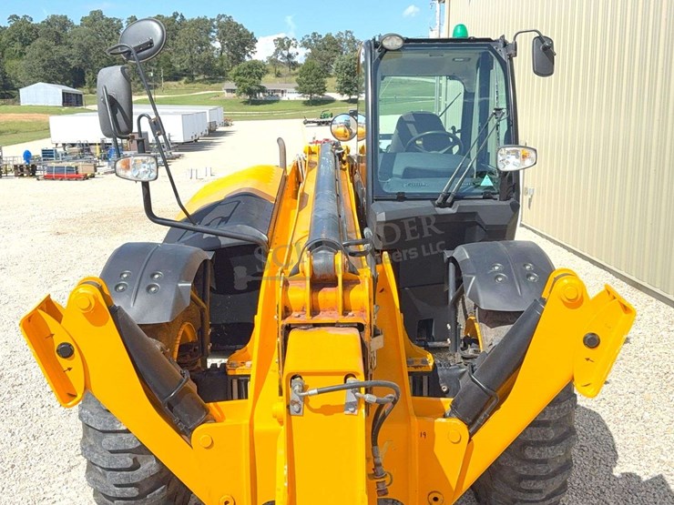 2019-jcb-540-140-image-14