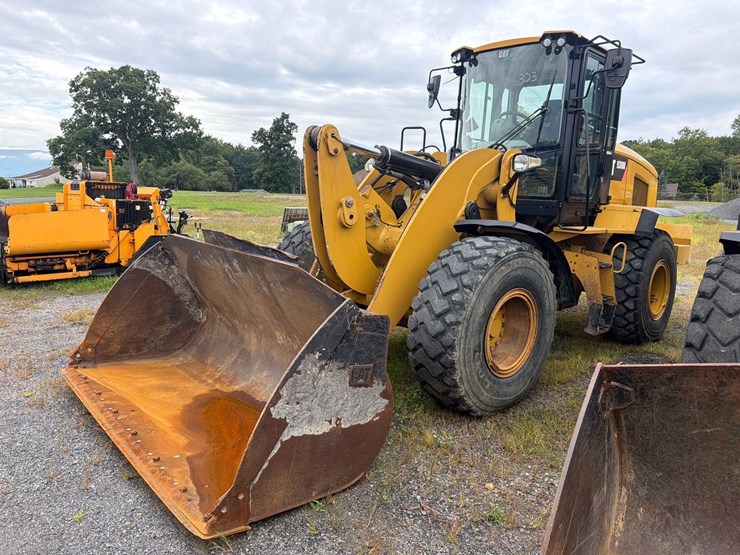 2020-caterpillar-938m-image-1
