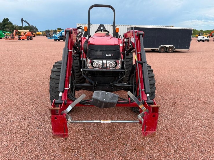 case-ih-farmall-50a-image-17