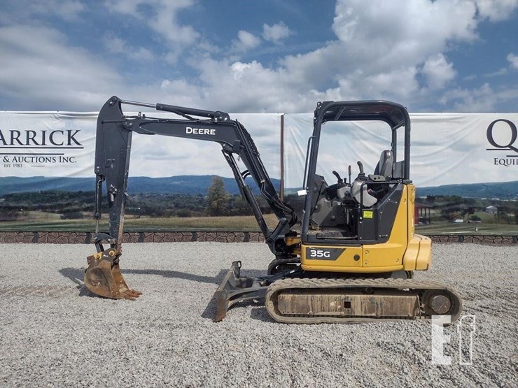 2021-deere-35g-image-1