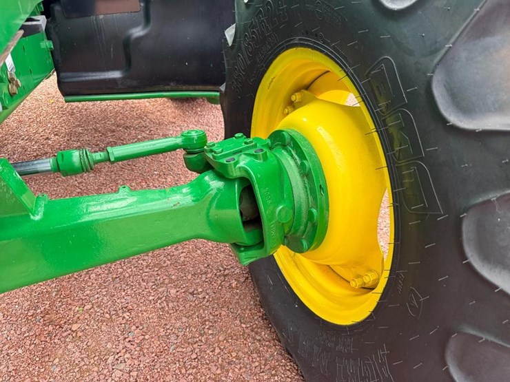 john-deere-6105m-image-29