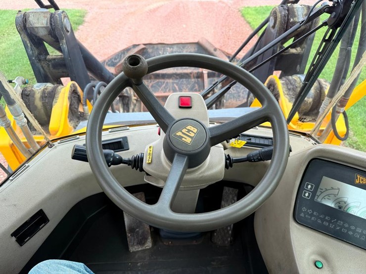 jcb-426b-image-48