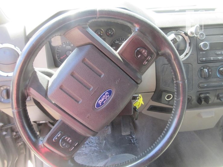 2010-ford-f250-xlt-image-10