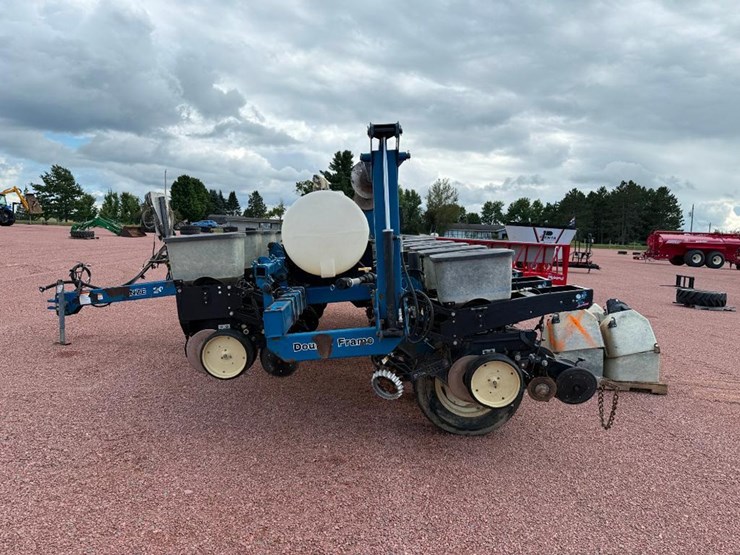 1999-kinze-2000-image-7