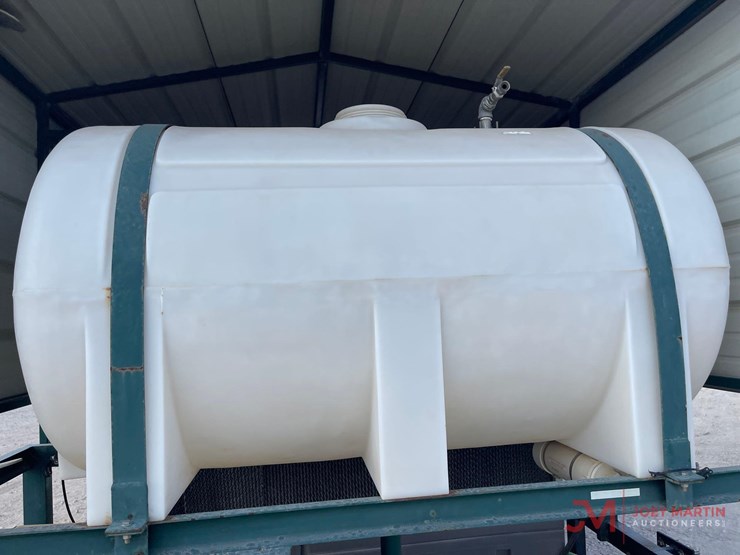 2013-top-hatt/a-cooling-trailer-image-14