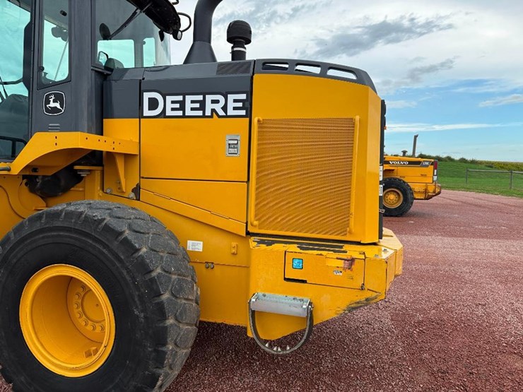 deere-624k-image-21