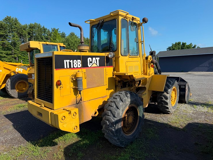 caterpillar-it18b-image-3