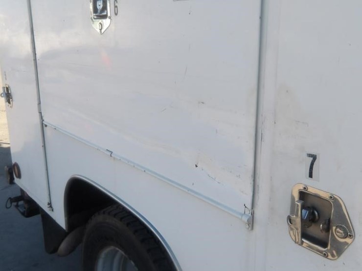 2003-ford-f550-image-8
