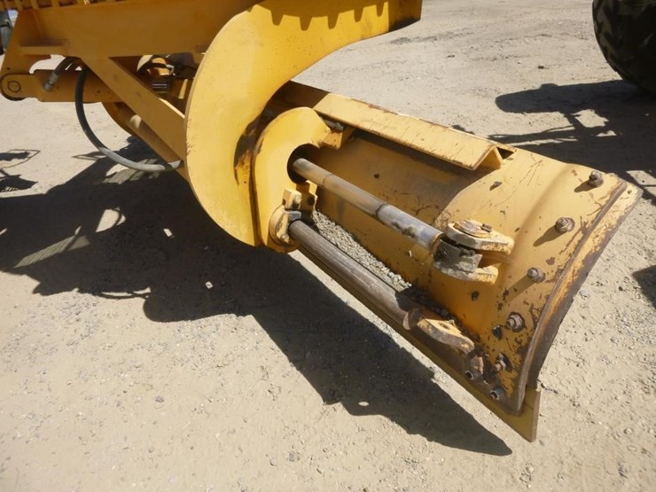 2008-volvo-g930-image-39