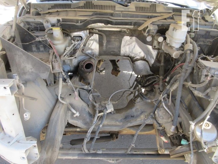 2011-dodge-ram-5500hd-image-5