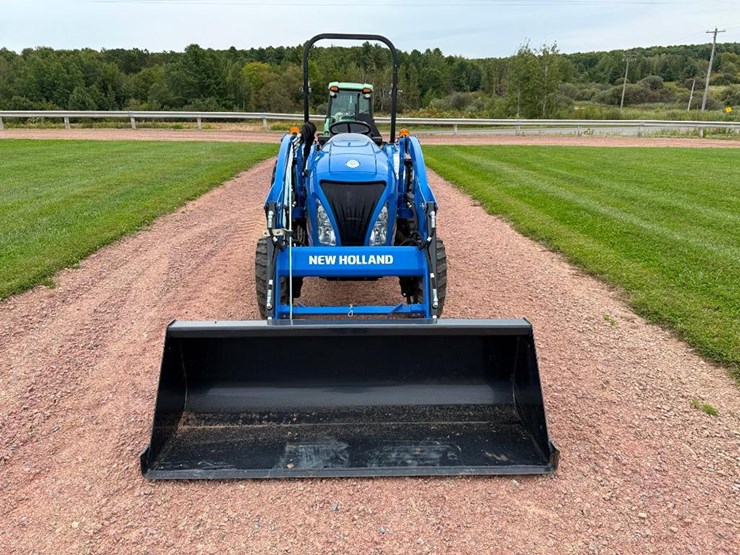 new-holland-workmaster-35-image-2